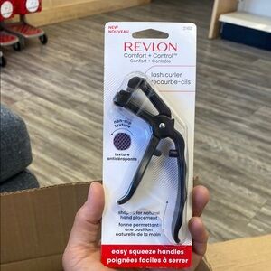 Revlon Lash Curler with Easy Squeeze Handles